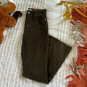 High waisted courduroy bell bottoms